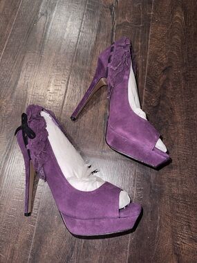 Cece Lamour NWT Purple Suede Peep-Toe Pumps Ruffle Bow Stiletto Elegant Heels